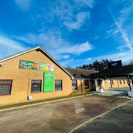 Oyo Stay Inn Express, Cambridge Papworth Everard エクステリア 写真