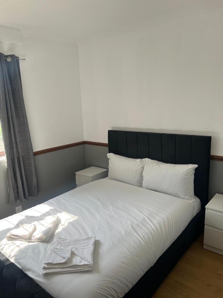 Oyo Stay Inn Express, Cambridge Papworth Everard エクステリア 写真