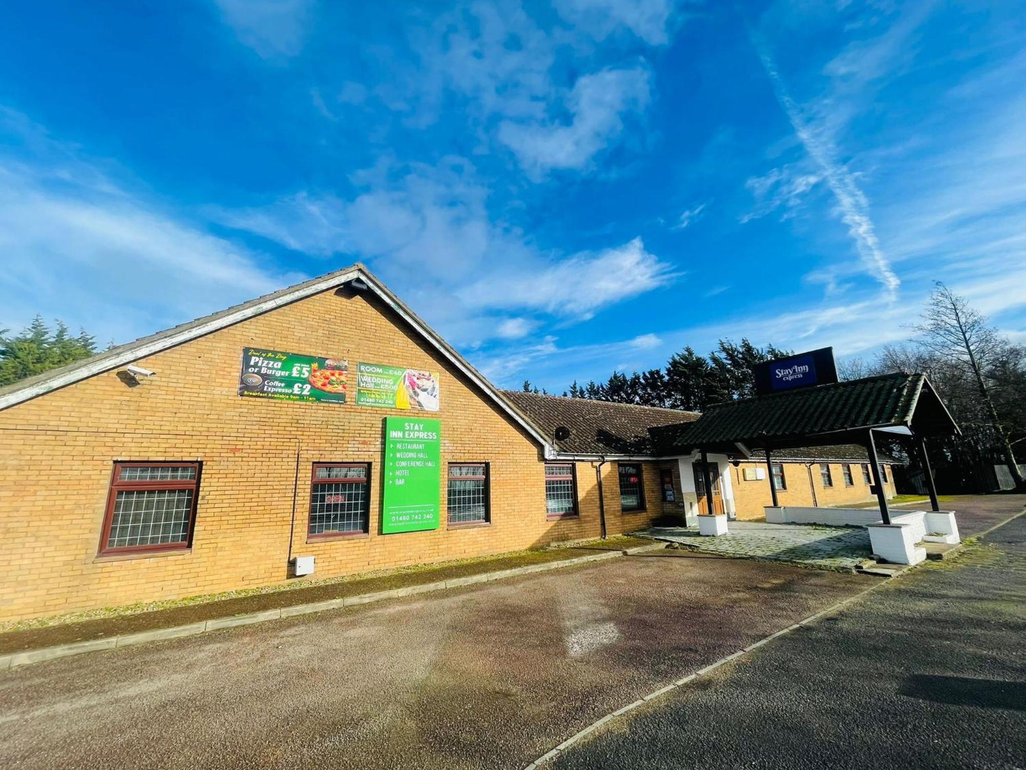 Oyo Stay Inn Express, Cambridge Papworth Everard エクステリア 写真