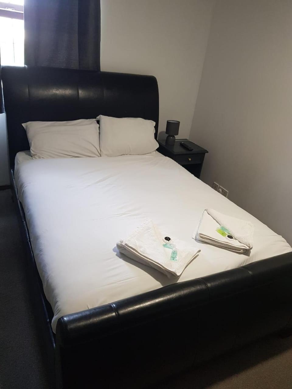 Oyo Stay Inn Express, Cambridge Papworth Everard エクステリア 写真