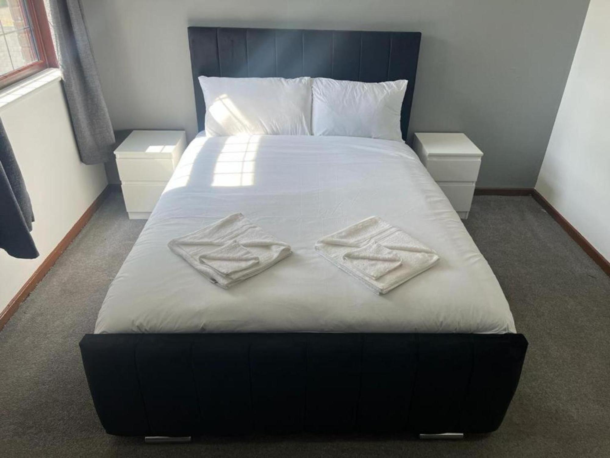 Oyo Stay Inn Express, Cambridge Papworth Everard エクステリア 写真